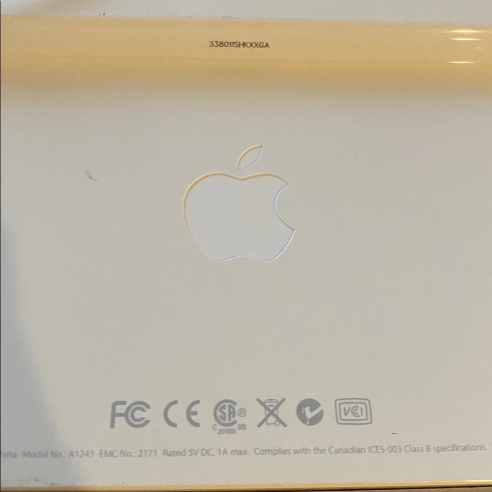 Apple‎ Wired Keyboard with Numeric Keypad Silver Aluminum Model A1243 MB110LL/B